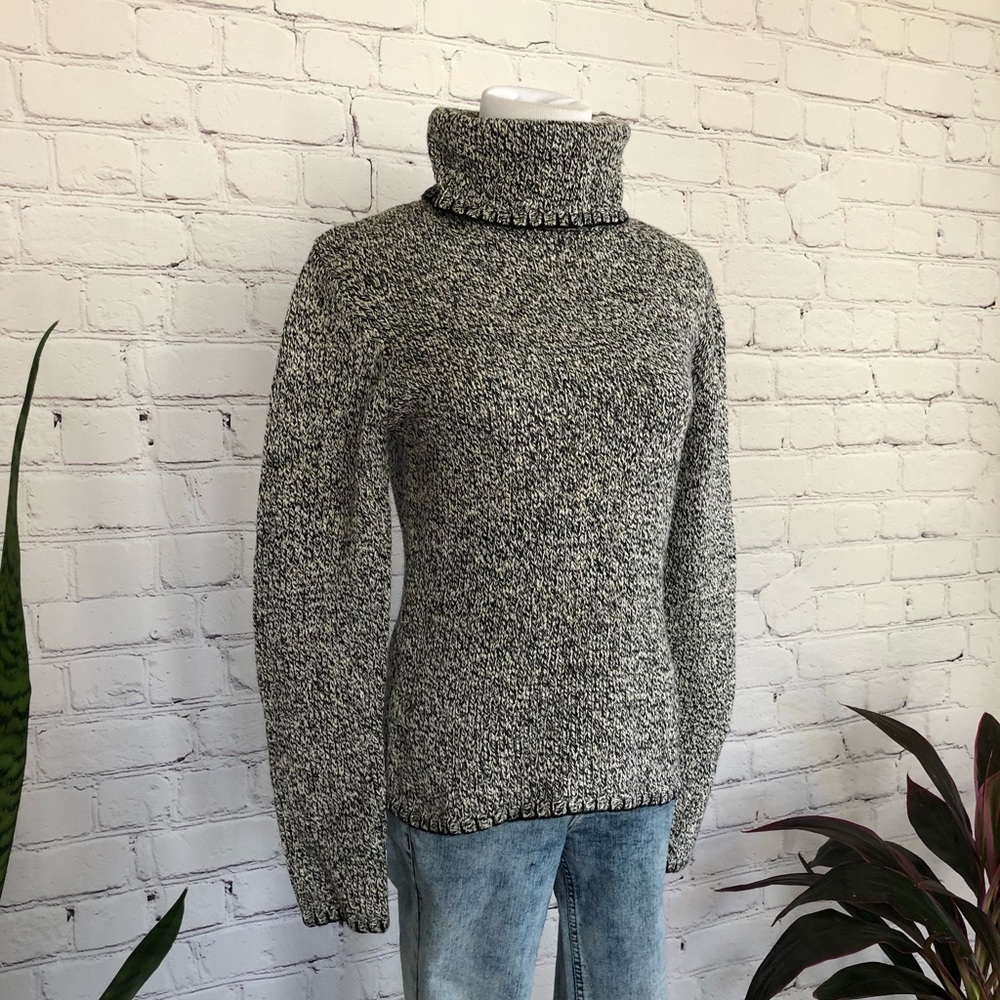Moda International Turtleneck Sweater - Picture 2 of 8